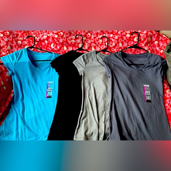 Tops - X Small T Shirts